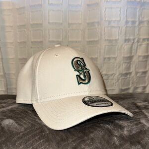 Mariners adjustable baseball hat